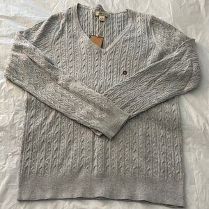Women’s G.H. Bass & Co. Light Gray V-Neck Sweater size XL New with tags